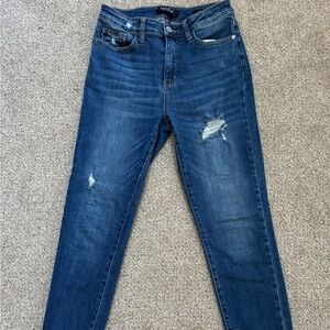 Judy blue distressed skinny jeans